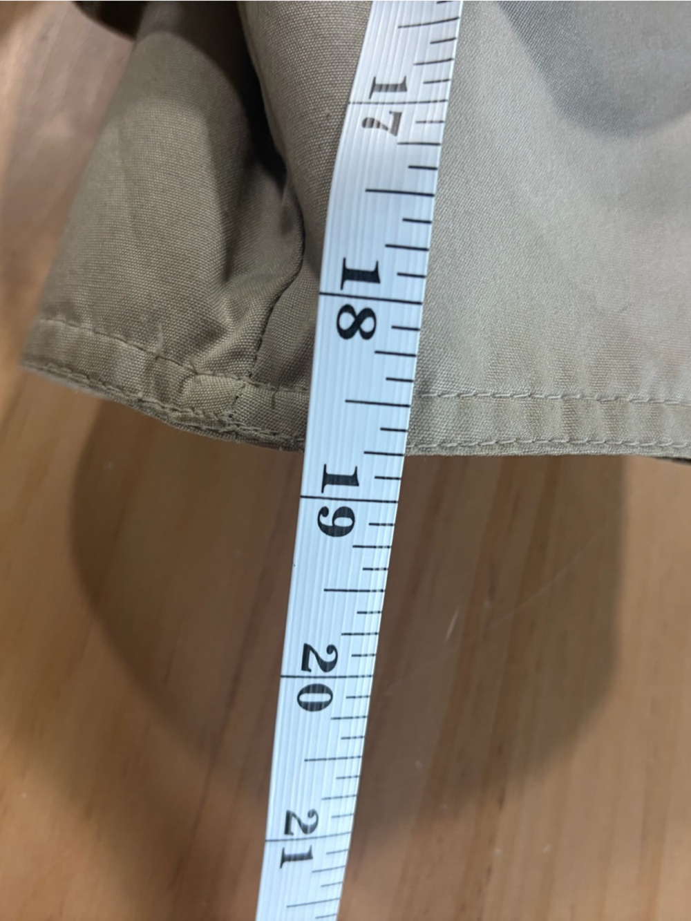 Vintage Trench Coat with Plaid Lining W - Picture 9 of 13